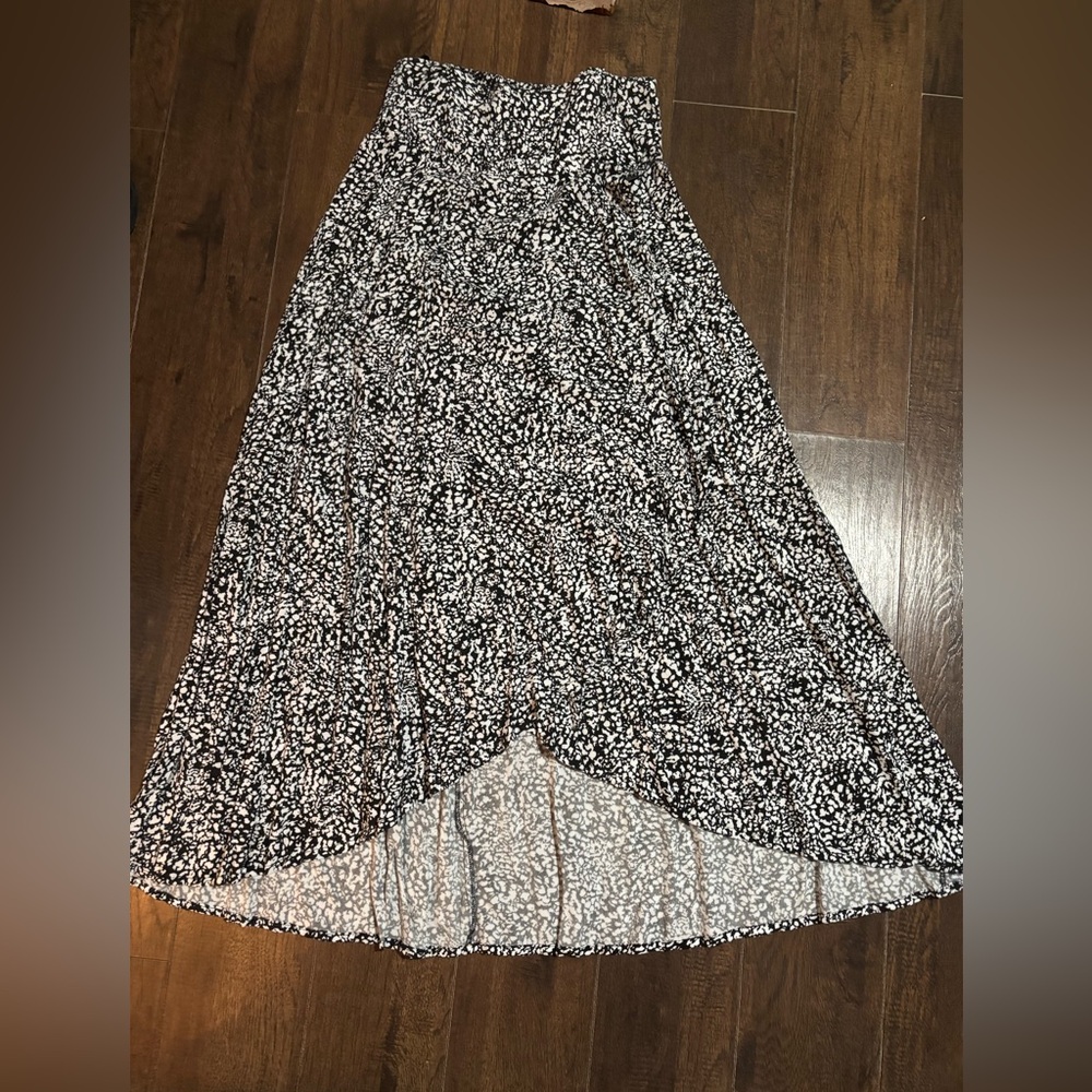 Elegant Black and White Women's Skirt